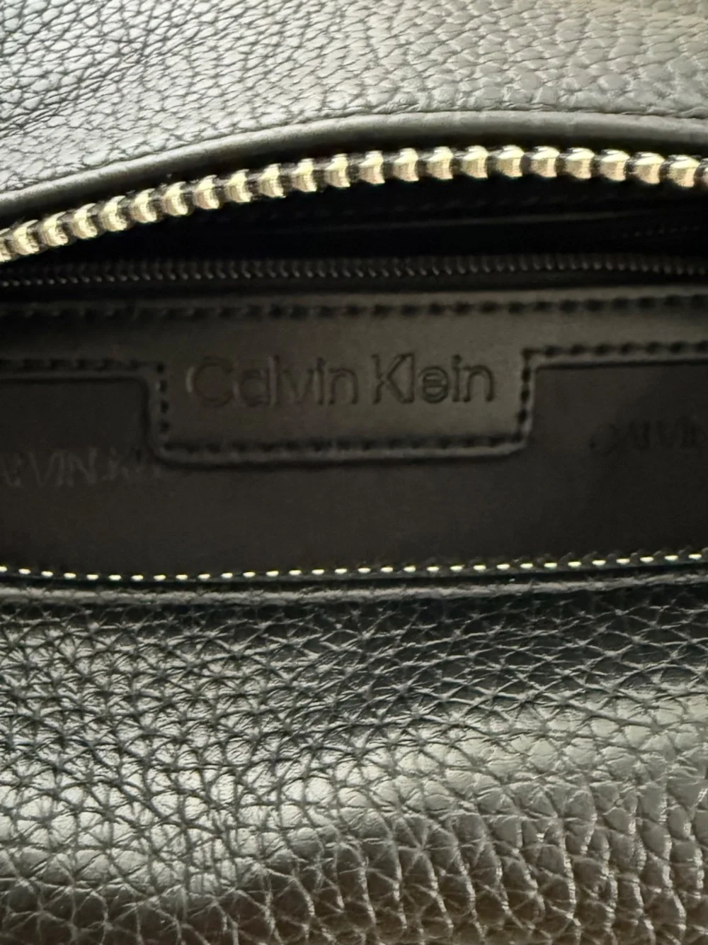 Calvin Klein Women’s Black pebbled Faux Leather Purse NWOT - Picture 11 of 15